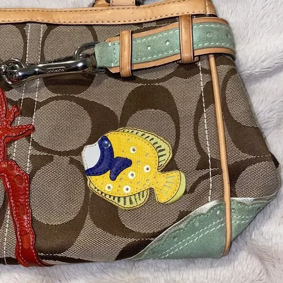 Vintage Coach Signature Fish Purse - Picture 4 of 7